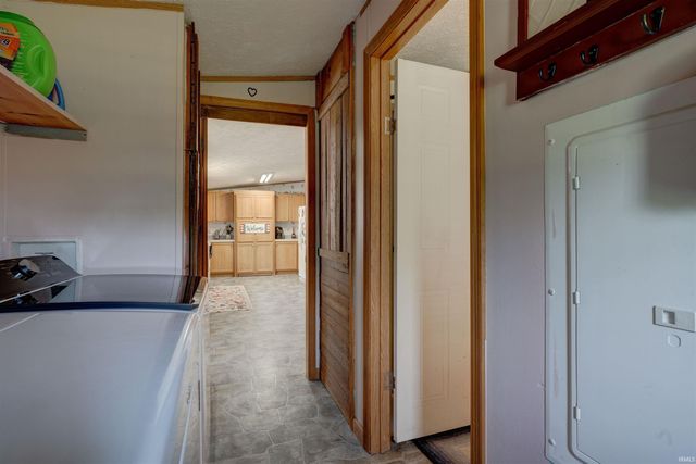 4984 E 200 N, Princeton, IN 47670