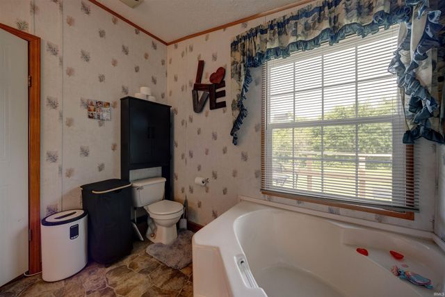 4984 E 200 N, Princeton, IN 47670