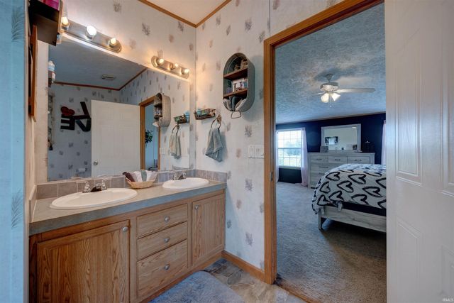 4984 E 200 N, Princeton, IN 47670