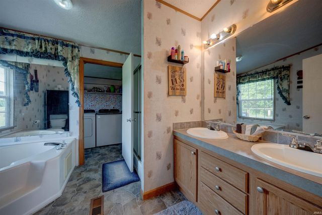 4984 E 200 N, Princeton, IN 47670
