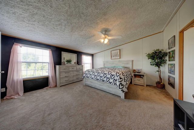 4984 E 200 N, Princeton, IN 47670