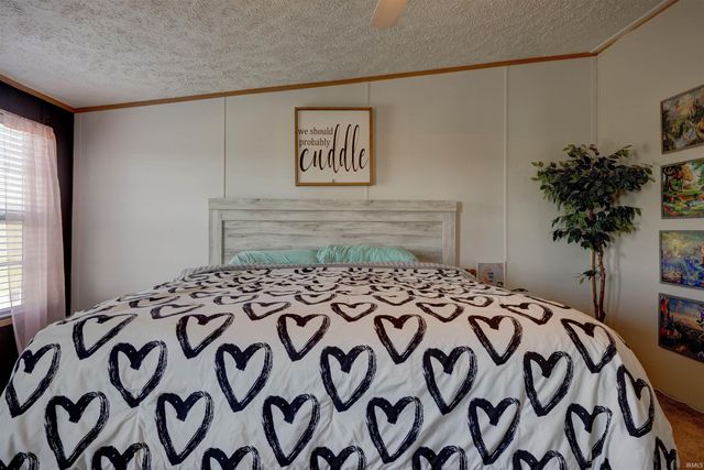 4984 E 200 N, Princeton, IN 47670