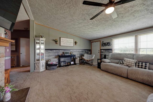 4984 E 200 N, Princeton, IN 47670