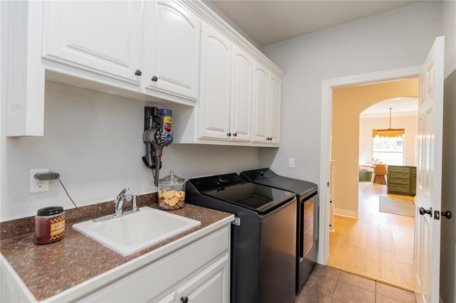 6604 Inverness Drive, Rogers, AR 72758