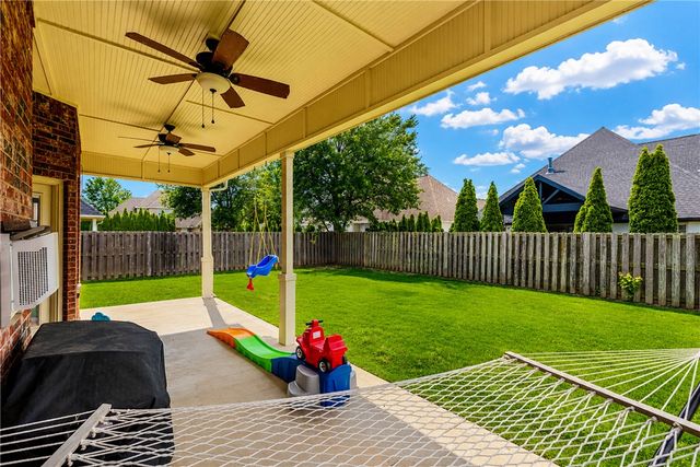 6604 Inverness Drive, Rogers, AR 72758