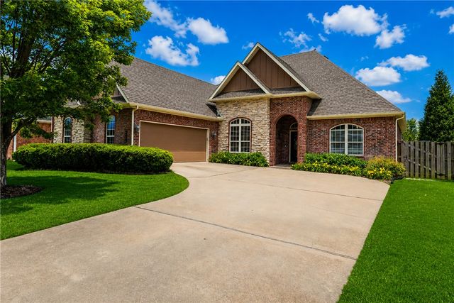6604 Inverness Drive, Rogers, AR 72758