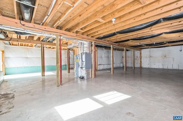 89 HULL HILLS LN, Staunton, VA 24401