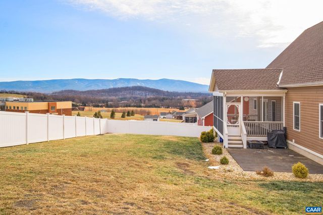 89 HULL HILLS LN, Staunton, VA 24401