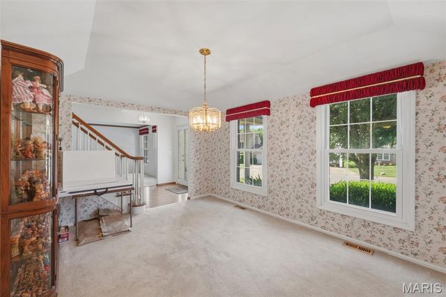 446 Woodstream Drive, St Charles, MO 63304