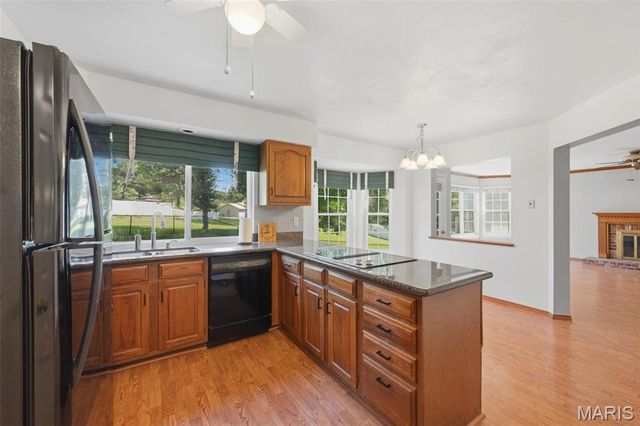 446 Woodstream Drive, St Charles, MO 63304