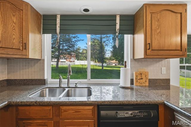 446 Woodstream Drive, St Charles, MO 63304