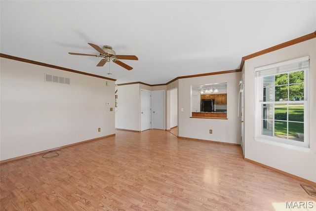 446 Woodstream Drive, St Charles, MO 63304