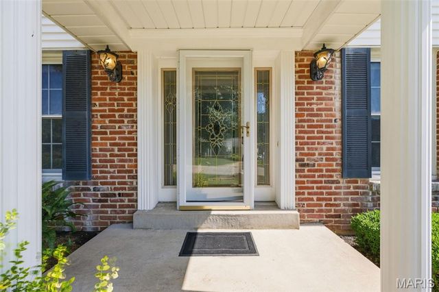 446 Woodstream Drive, St Charles, MO 63304