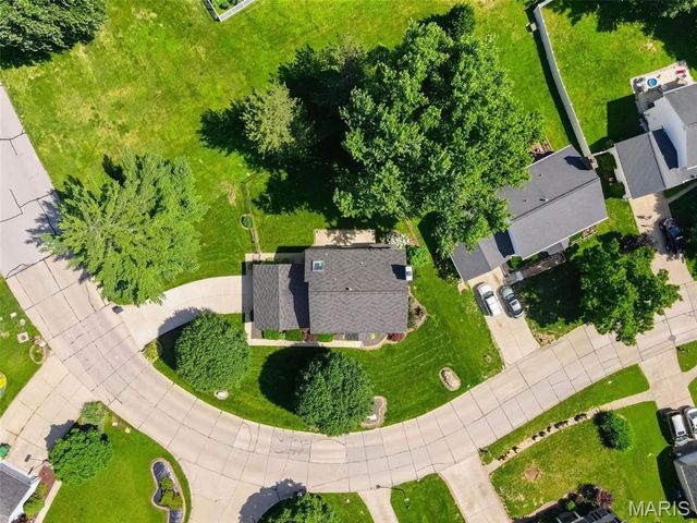 446 Woodstream Drive, St Charles, MO 63304