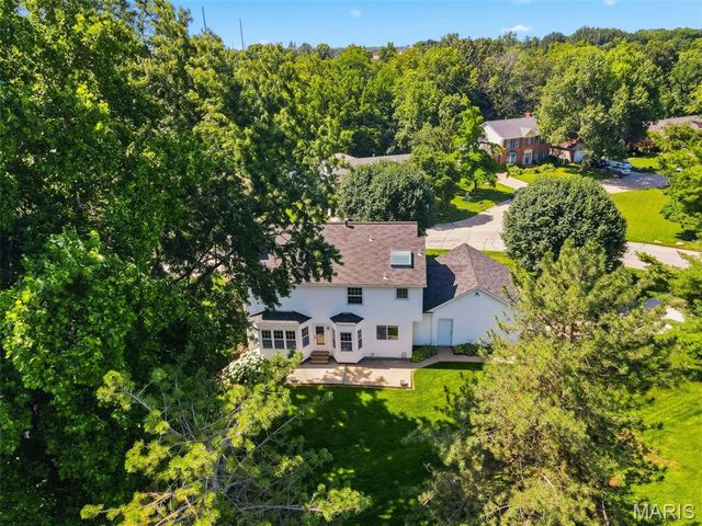 446 Woodstream Drive, St Charles, MO 63304