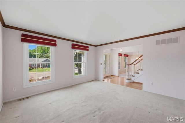 446 Woodstream Drive, St Charles, MO 63304