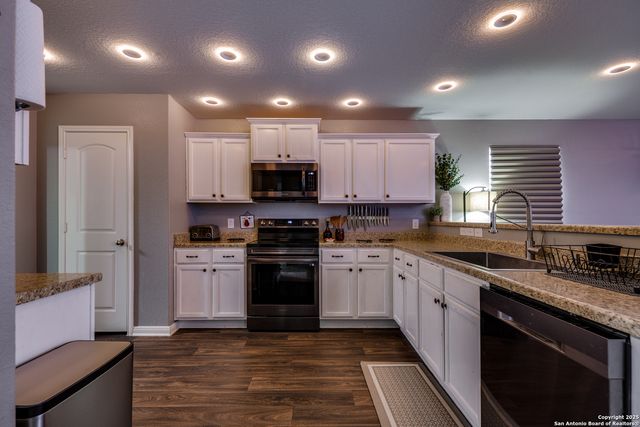 6119 Still Meadow, San Antonio, TX 78222