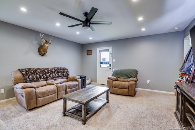 6119 Still Meadow, San Antonio, TX 78222