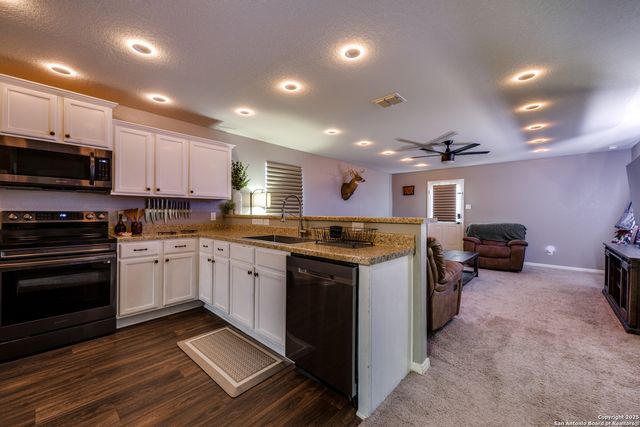 6119 Still Meadow, San Antonio, TX 78222