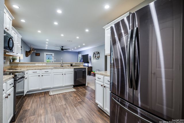 6119 Still Meadow, San Antonio, TX 78222