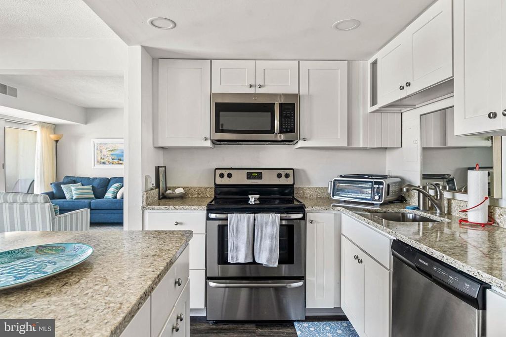 Image 10 of property listing at 9400 COASTAL HWY #1001, Ocean City, MD 21842