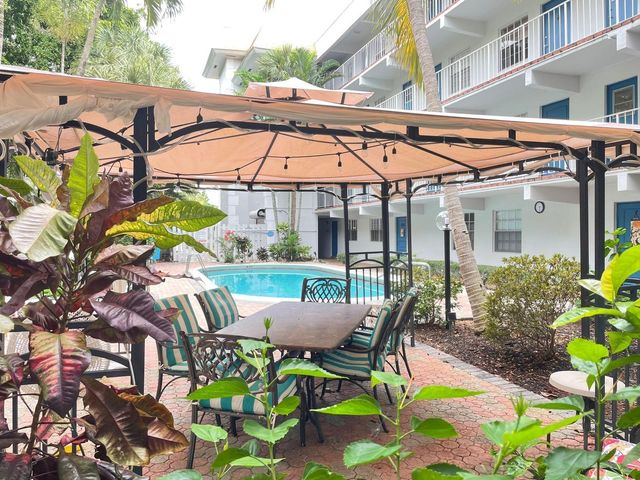 1407 NE 56th Street 207, Fort Lauderdale, FL 33334