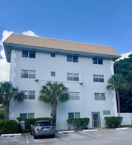 1407 NE 56th Street 207, Fort Lauderdale, FL 33334