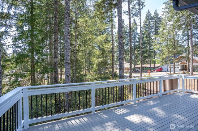 240 E Susan Lane, Union, WA 98592