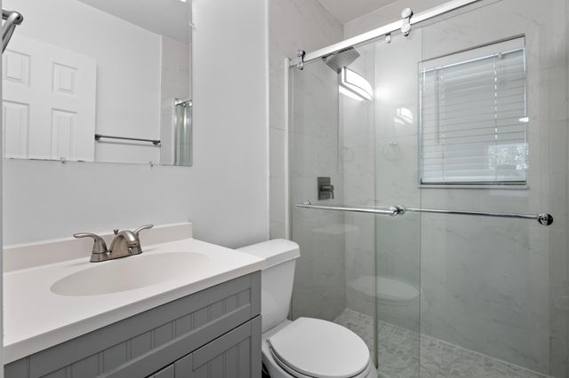 1100 NE 11th Avenue Apt 4, Fort Lauderdale, FL 33304