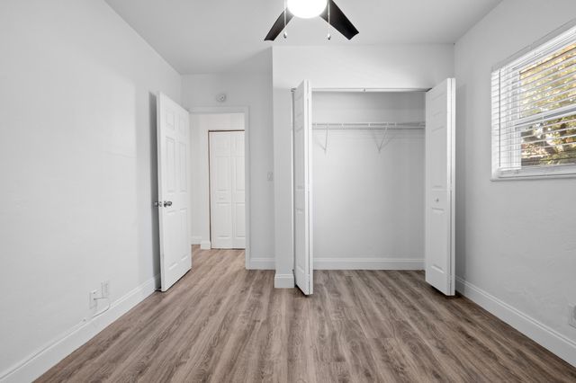 1100 NE 11th Avenue Apt 4, Fort Lauderdale, FL 33304