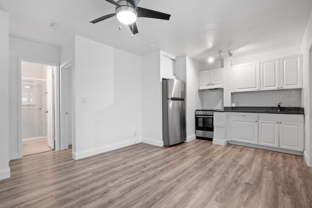 1100 NE 11th Avenue Apt 4, Fort Lauderdale, FL 33304