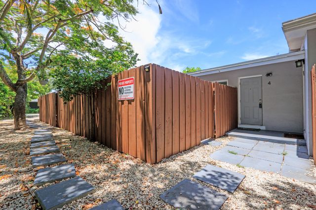 1100 NE 11th Avenue Apt 4, Fort Lauderdale, FL 33304