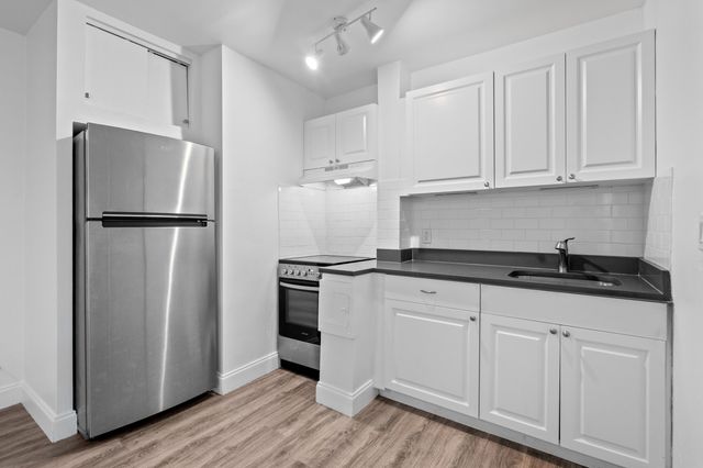 1100 NE 11th Avenue Apt 4, Fort Lauderdale, FL 33304