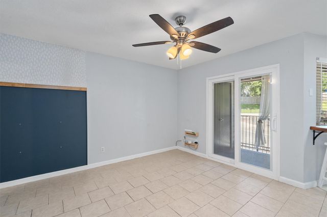 1840 Burton DR 131, Austin, TX 78741