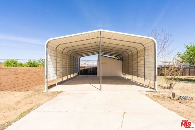 17590 El Cajon Drive, Hesperia, CA 92345