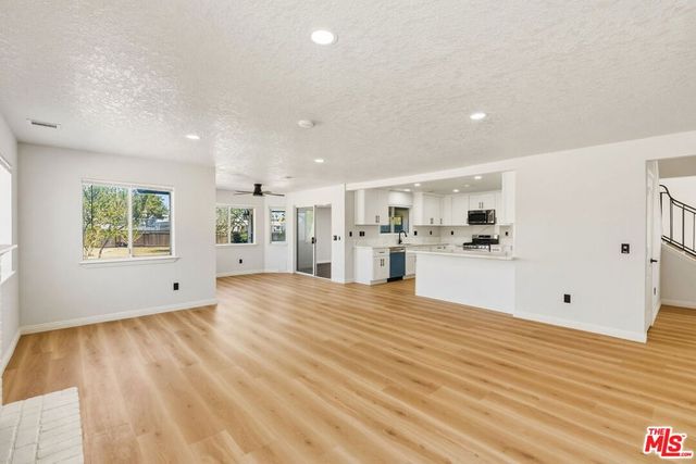 17590 El Cajon Drive, Hesperia, CA 92345