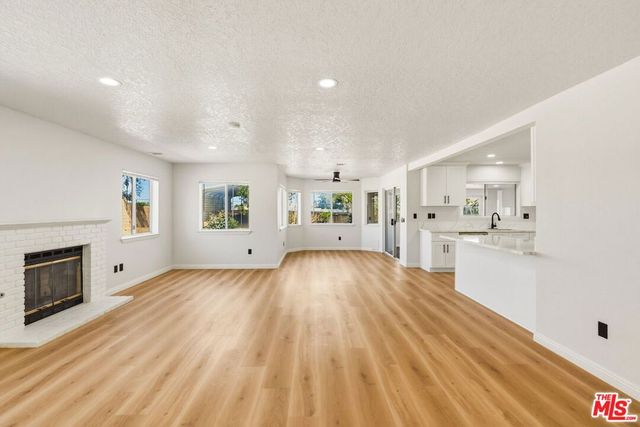 17590 El Cajon Drive, Hesperia, CA 92345