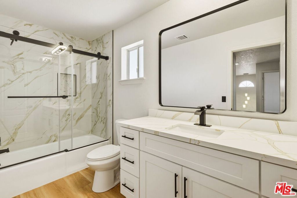 Image 21 of property listing at 17590 El Cajon Drive, Hesperia, CA 92345