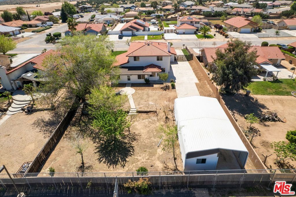 Image 39 of property listing at 17590 El Cajon Drive, Hesperia, CA 92345