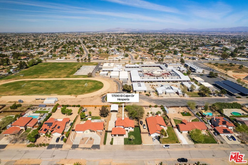 Image 42 of property listing at 17590 El Cajon Drive, Hesperia, CA 92345