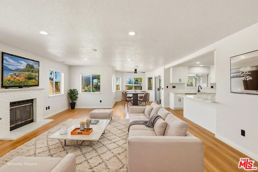 Image 9 of property listing at 17590 El Cajon Drive, Hesperia, CA 92345