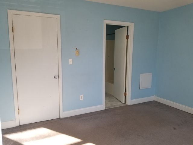 1 Abbott Road 37, Ellington, CT 06029