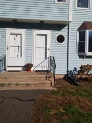 1 Abbott Road 37, Ellington, CT 06029