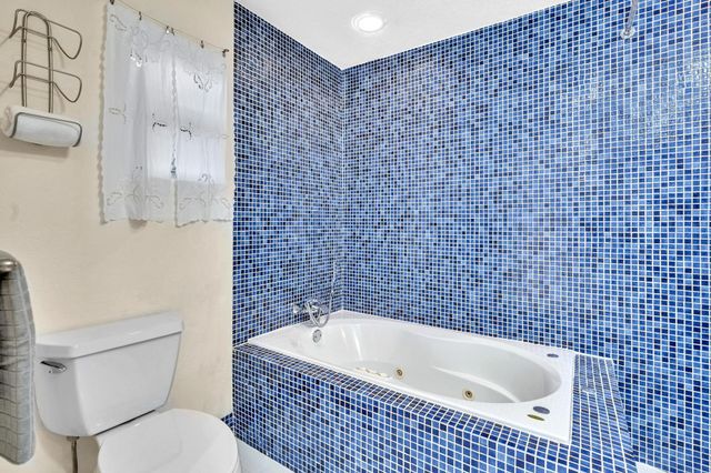 3998 NW 5th Avenue, Boca Raton, FL 33431