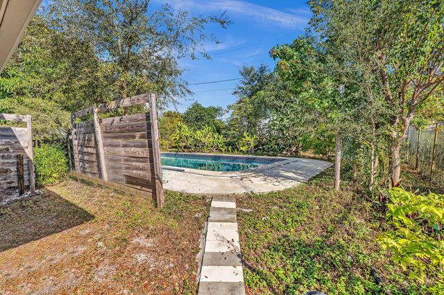 3998 NW 5th Avenue, Boca Raton, FL 33431