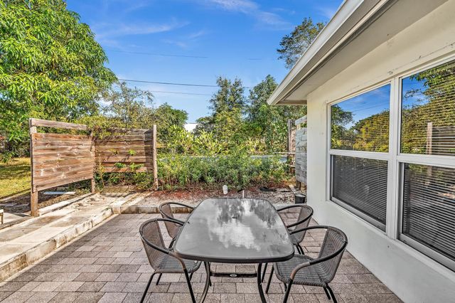 3998 NW 5th Avenue, Boca Raton, FL 33431