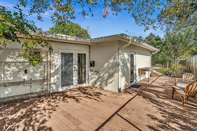 3998 NW 5th Avenue, Boca Raton, FL 33431