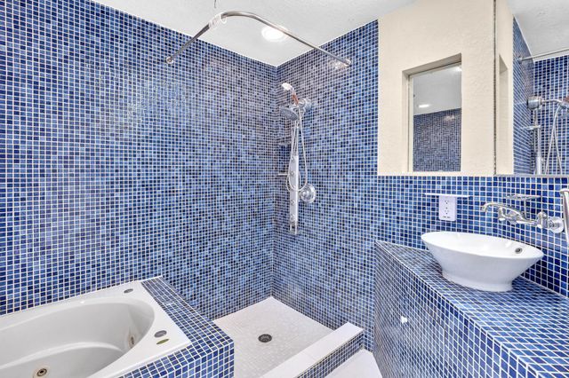 3998 NW 5th Avenue, Boca Raton, FL 33431