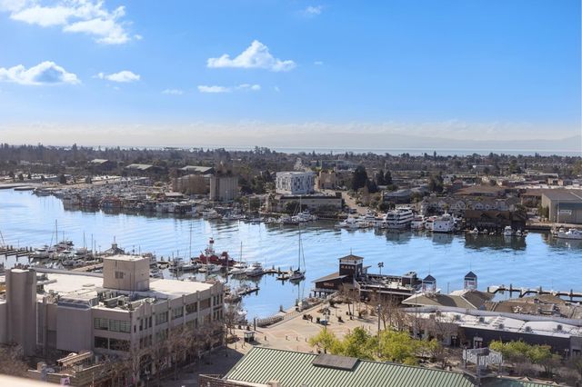 222 222 Broadway 1505, Oakland, CA 94607