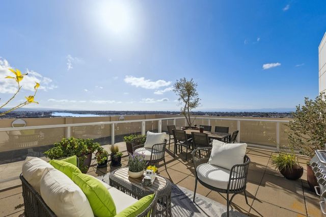 222 222 Broadway 1505, Oakland, CA 94607